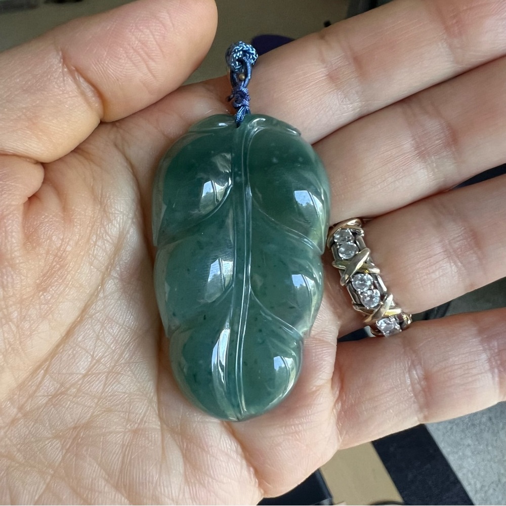💚💯AUTHENTIC Jade Leaf Pendant Necklace green - Picture 4 of 14